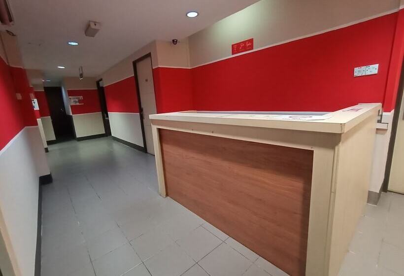 فندق Spot On 89909 Stay On 002