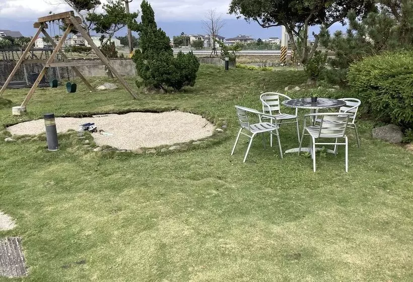 Leisure Pavilion House B&b