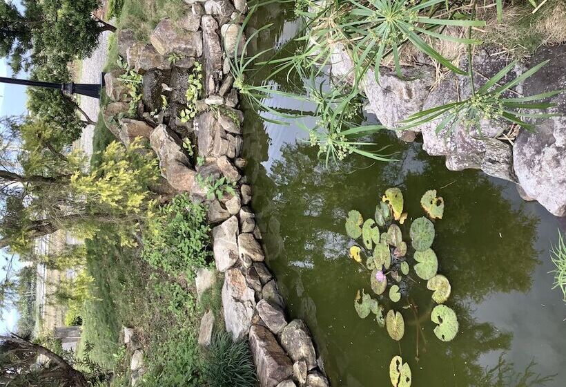 Leisure Pavilion House B&b