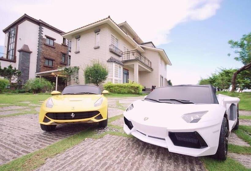 Leisure Pavilion House B&b