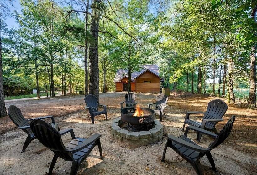 Okehi Pine Cabin With Wood Burning Fireplace And Outdoor Hot Tub By Redawning