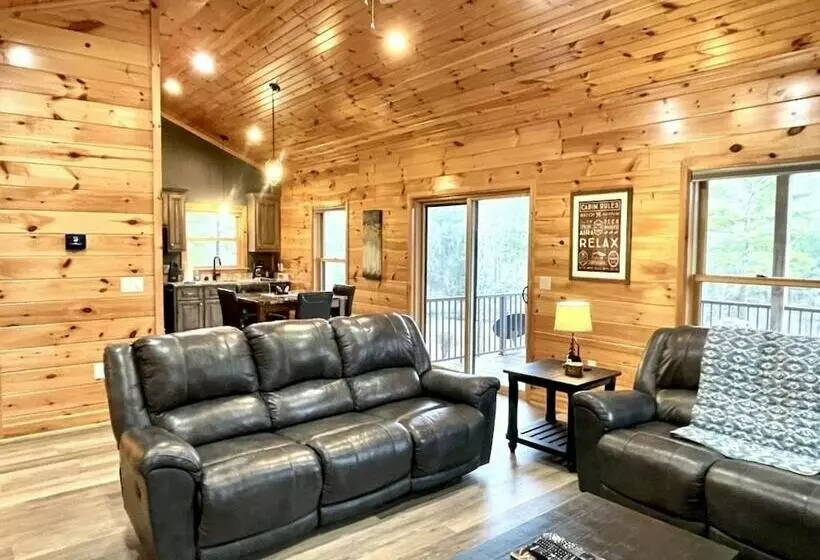 Peaceful Family Cabin Near Fishing With Over 100 Acres Of Mountain And Field Trails To Explore! 2 Be