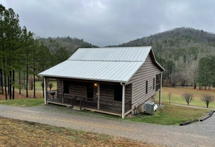 Peaceful Family Cabin Near Fishing With Over 100 Acres Of Mountain And Field Trails To Explore! 2 Be