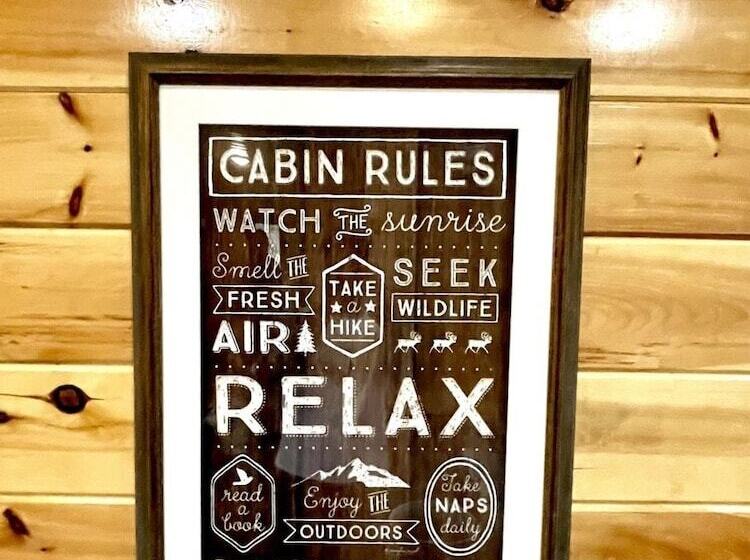 Peaceful Family Cabin Near Fishing With Over 100 Acres Of Mountain And Field Trails To Explore! 2 Be