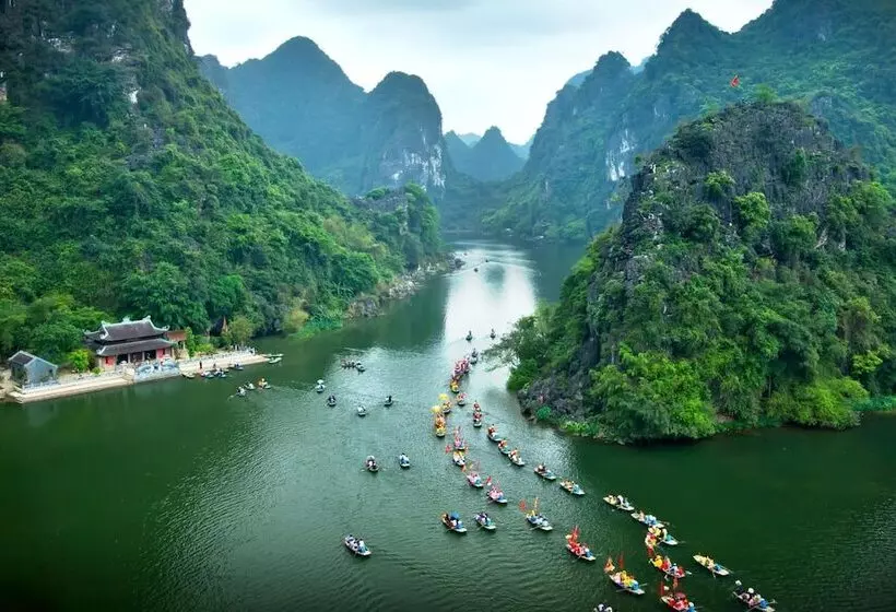 پانسیون Bai Dinh Eco Homestay