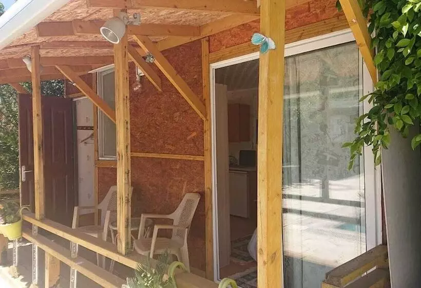 ペンション Green Bungalow