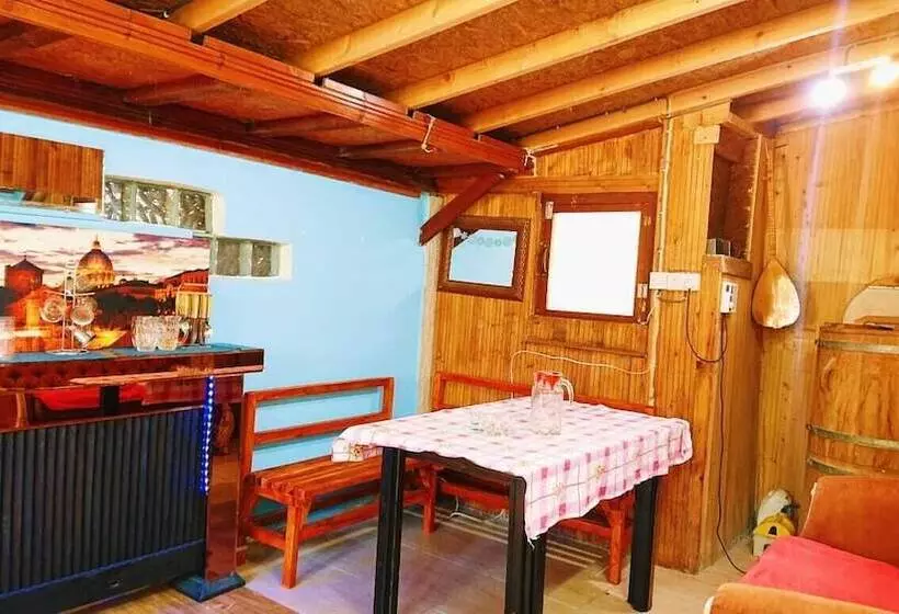 ペンション Green Bungalow