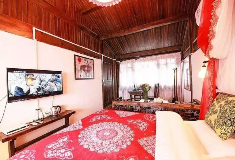 ペンション Lijiang Shuimuxiquan Inn