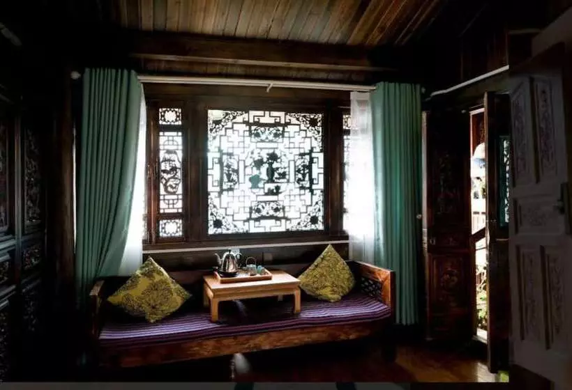 ペンション Lijiang Shuimuxiquan Inn