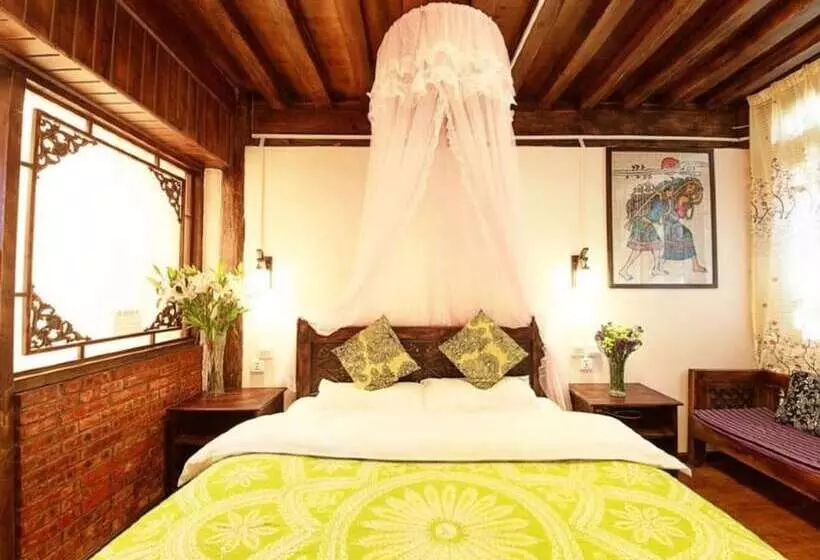 ペンション Lijiang Shuimuxiquan Inn
