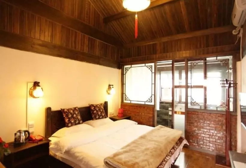 ペンション Lijiang Shuimuxiquan Inn