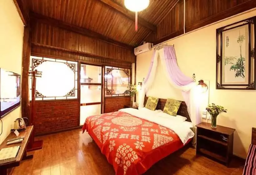 ペンション Lijiang Shuimuxiquan Inn