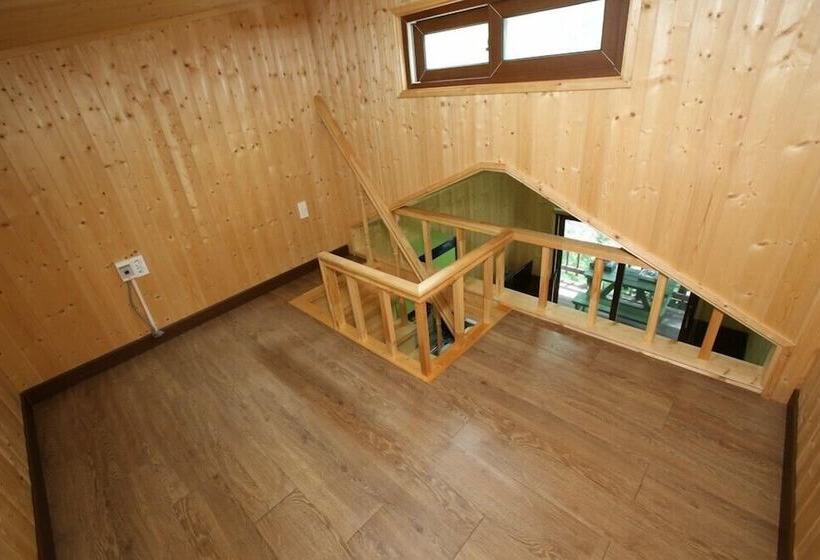 Pensió Muju Caravan Pesnion