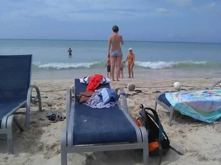 پانسیون Viviennes Guest House