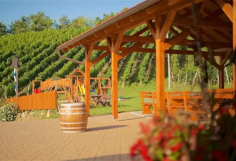Tourist Farm Rooms Lovrec