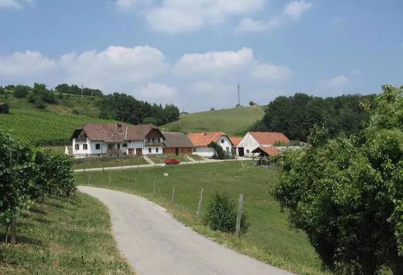 Tourist Farm Rooms Lovrec