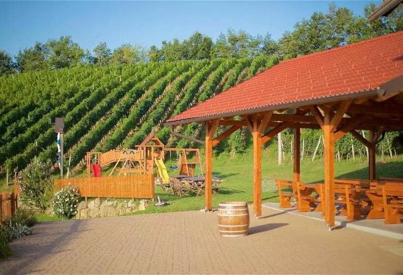 Tourist Farm Rooms Lovrec