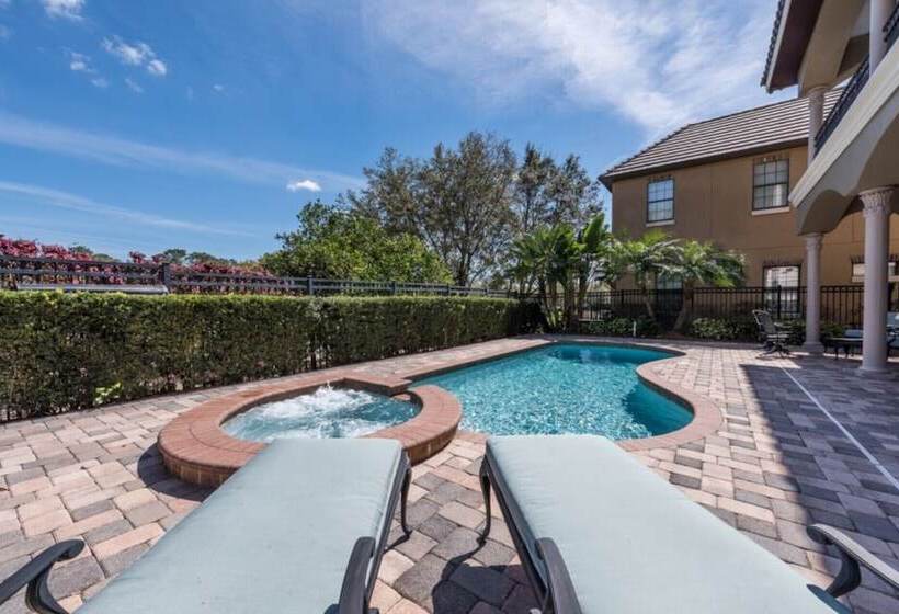 Villa In Reunion Resort & Spa 1594