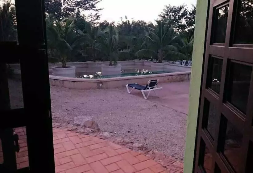 Aamiaismajoitus (B&B) Villa Xmaktuun