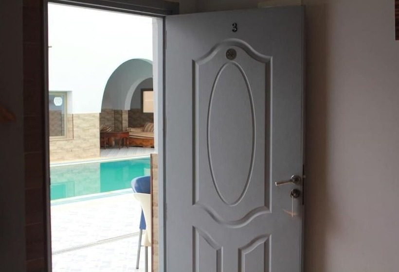 Хостел Auberge Tasra