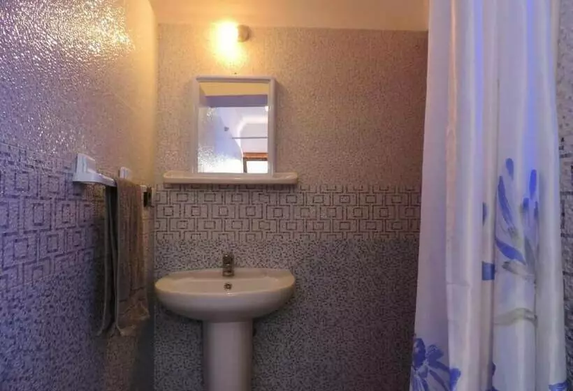 Hostelli Auberge Tasra