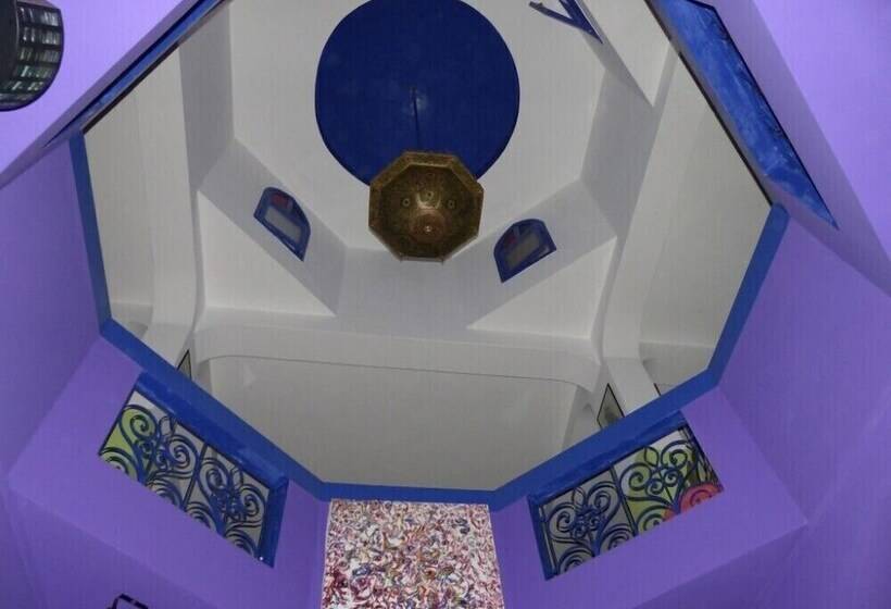 Хостел Auberge Tasra