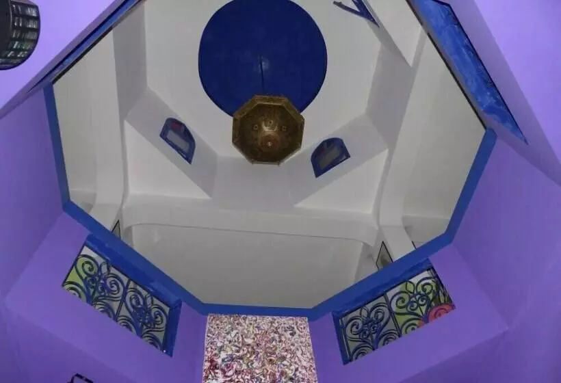 Hostelli Auberge Tasra