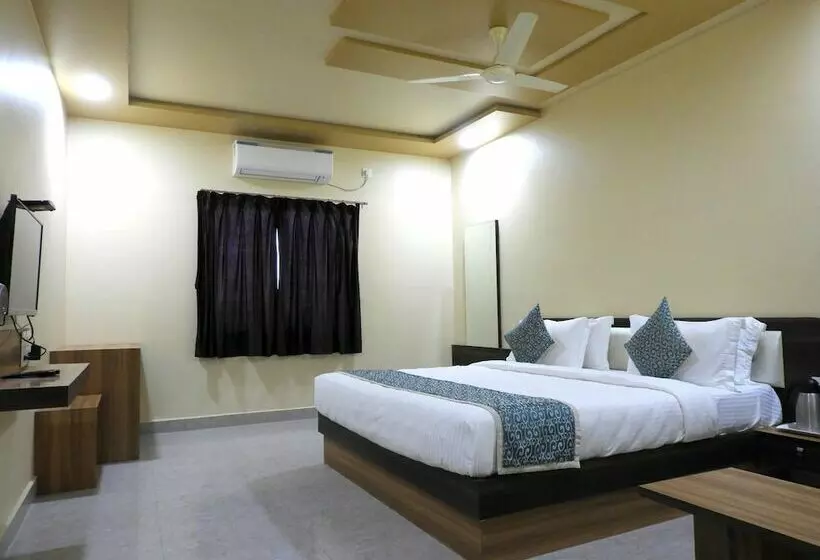 Hotel Daksh
