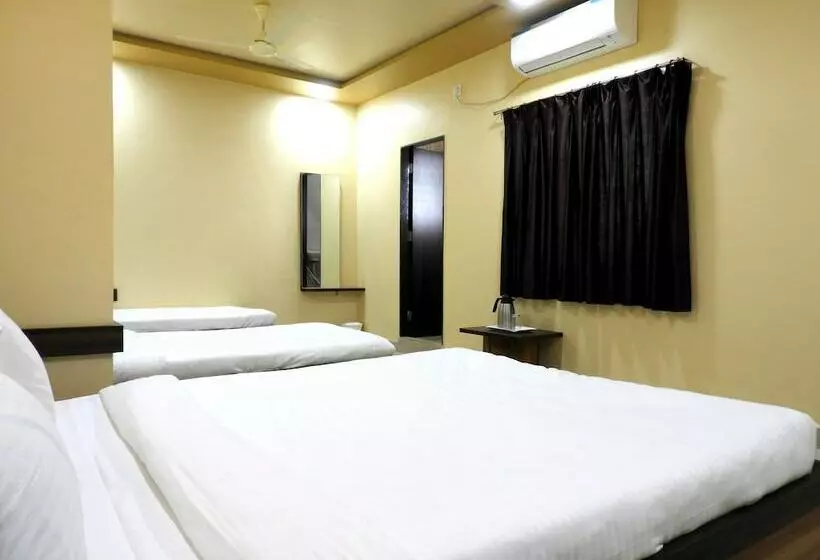 Hotel Daksh