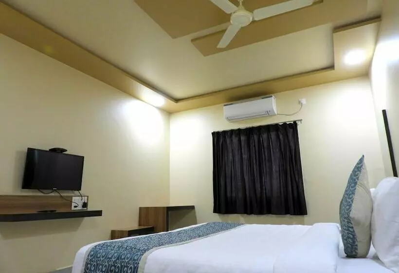 Hotel Daksh