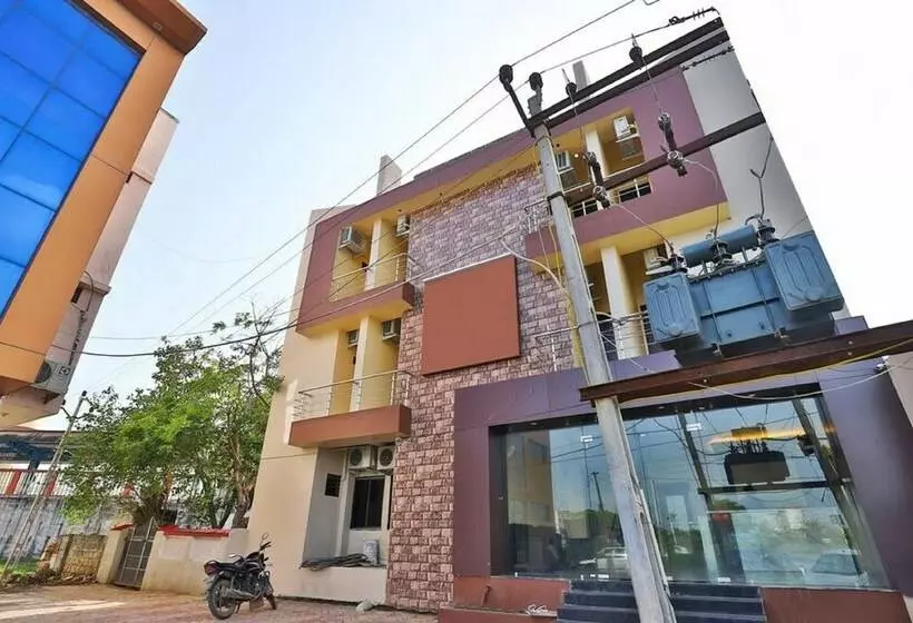 Hotel Daksh