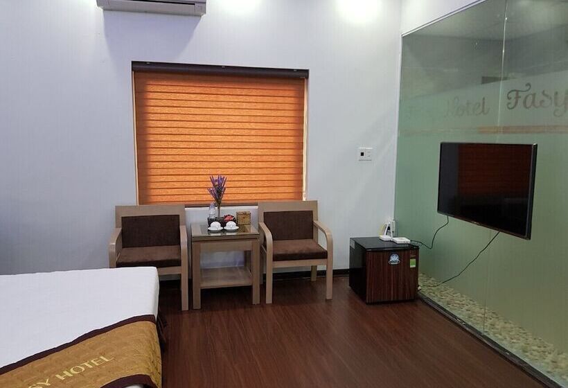 هتل Fasy