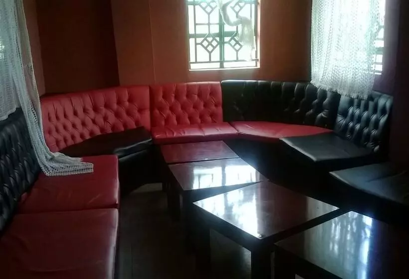 هتل Gitandara Garden