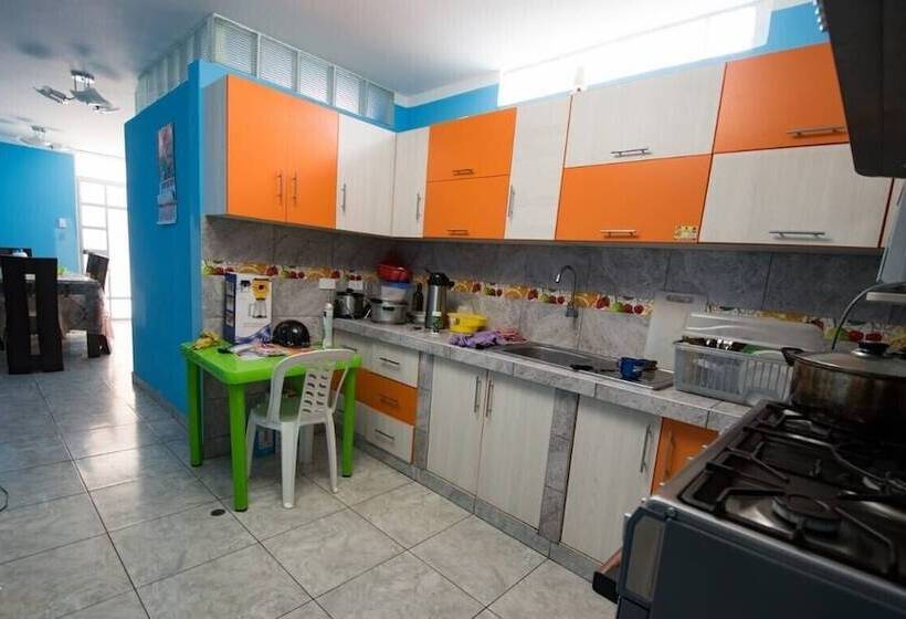 هتل Hostal Don Pablito