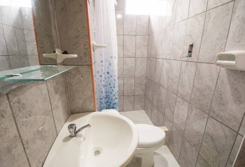 هتل Hostal Don Pablito