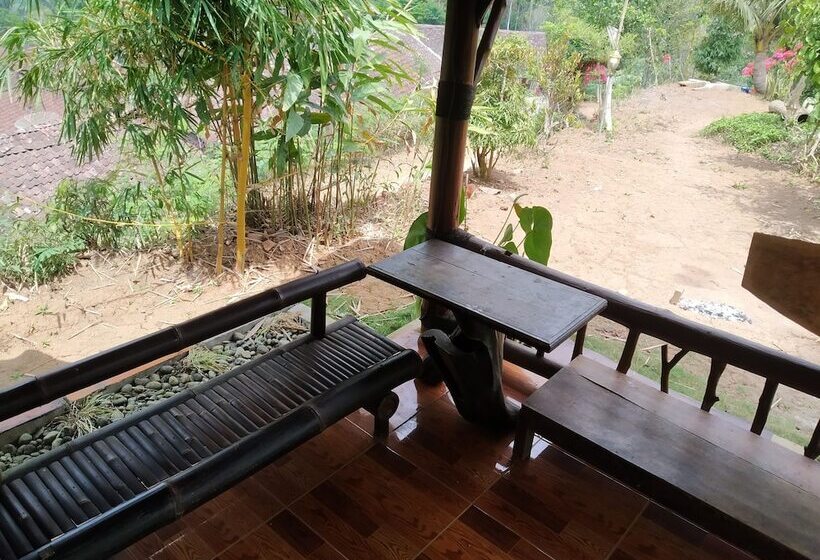 בית מלון כפרי Kus Homestay