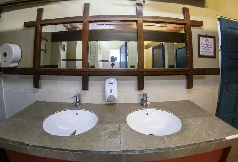 ホテル Laban Rata Resthouse At Mount Kinabalu