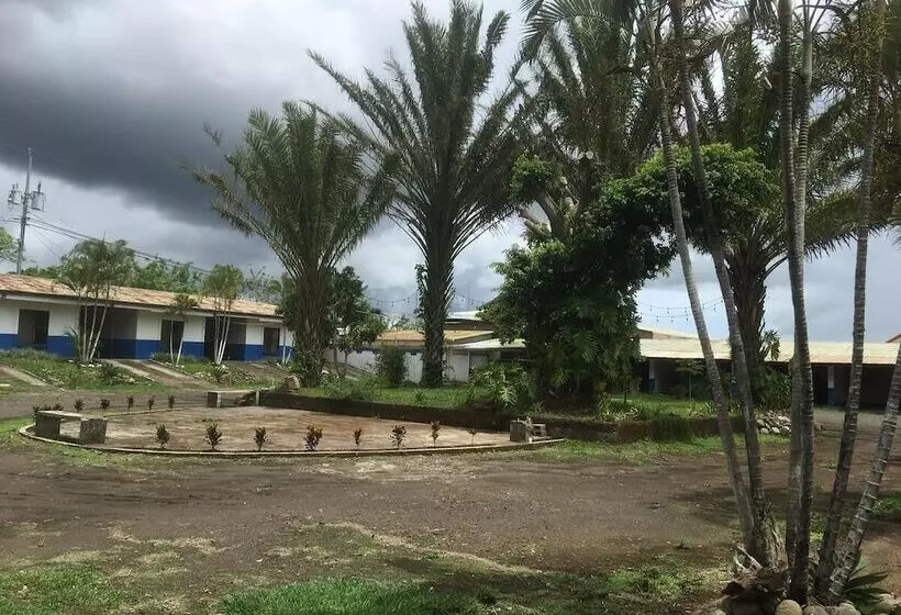 Hotelli Monte Del Mago