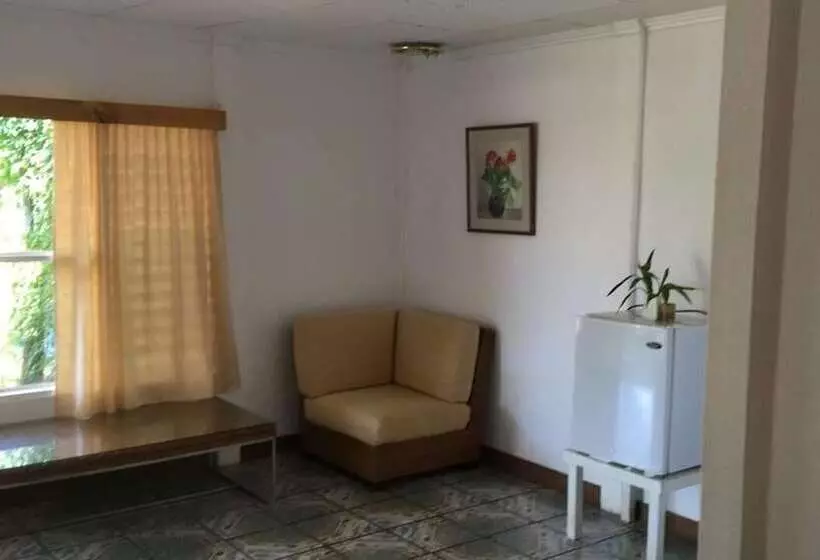 Hotelli Monte Del Mago