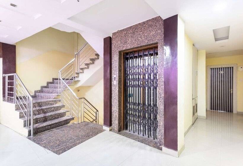 فندق Oyo 40153  Rajendra Palace