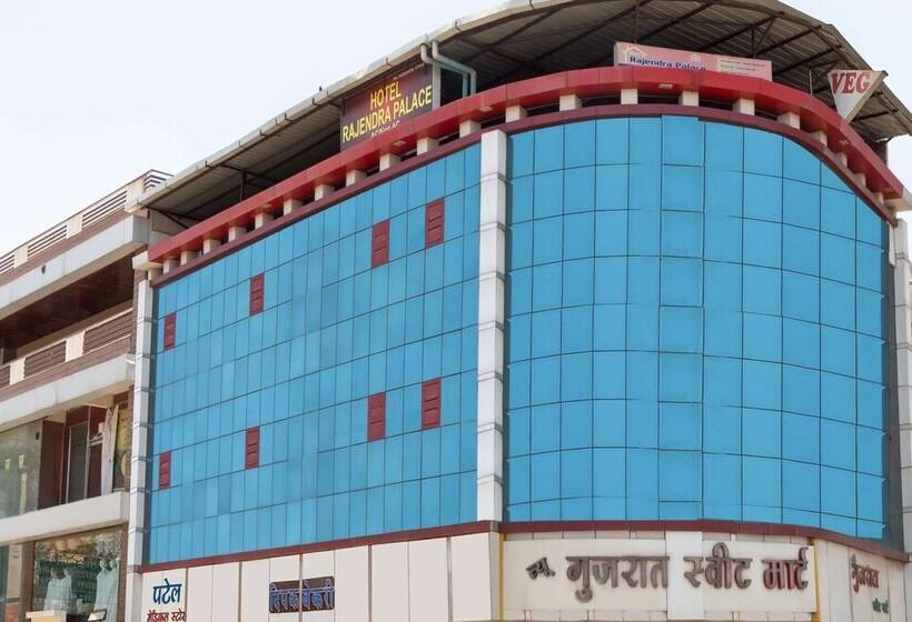 فندق Oyo 40153  Rajendra Palace