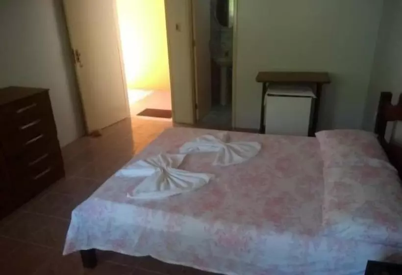 Hotelli Pousada Ponta Da Coroa