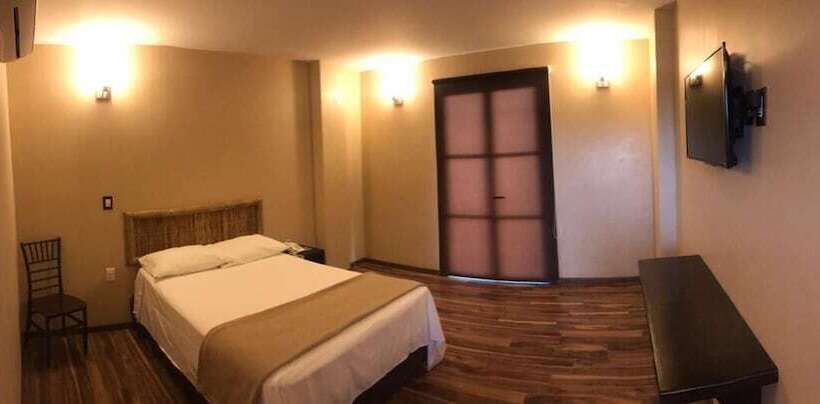 Отель Real De Guadalupe