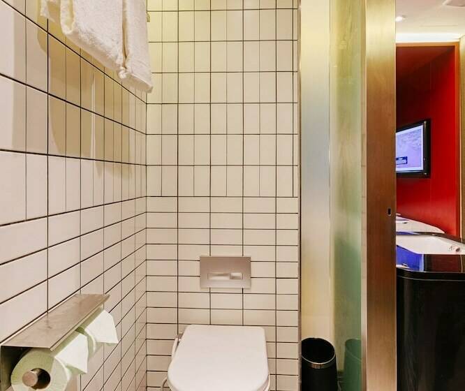 Hotel The Upper House