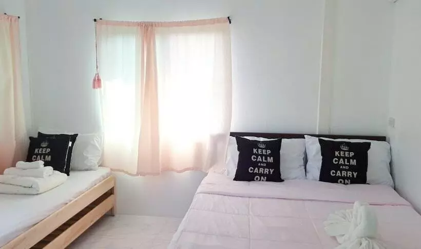 ペンション Baan Ing Tara Salaya