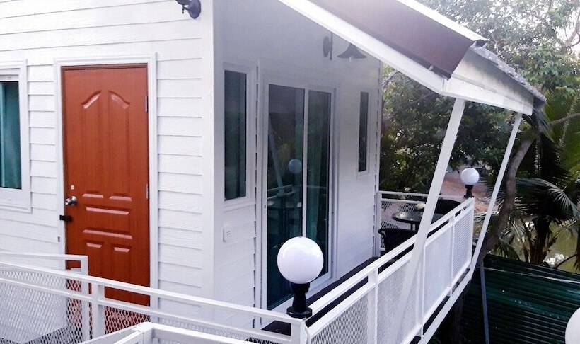 پانسیون Baan Ing Tara Salaya