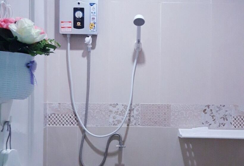 پانسیون Baan Ing Tara Salaya