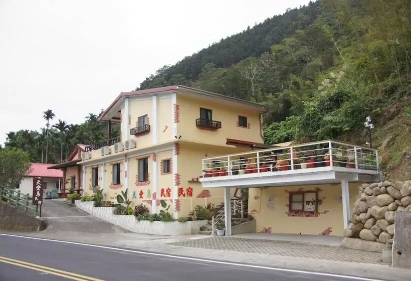 پانسیون Heaven Bird B&b