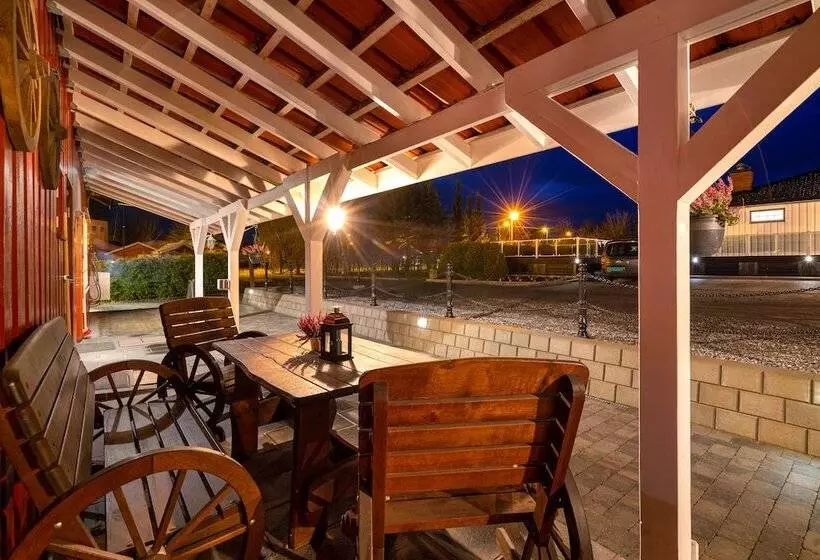 ペンション Høland Gaardsmotell