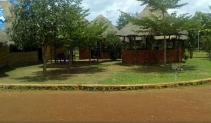 ペンション Kasulu Motel